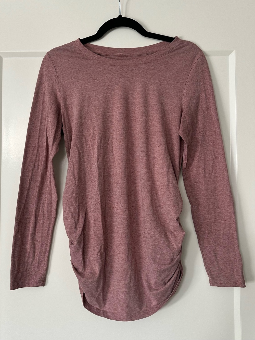 Old Navy Dusty Rose Long-Sleeve Ruched-Hem Maternity Top